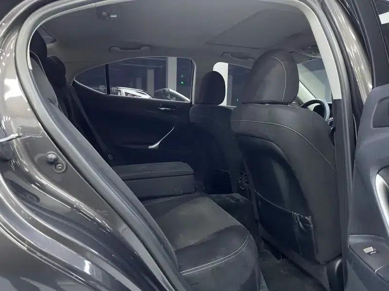 Lexus IS 2009 300 Dynamic Edition — миниатюра 9