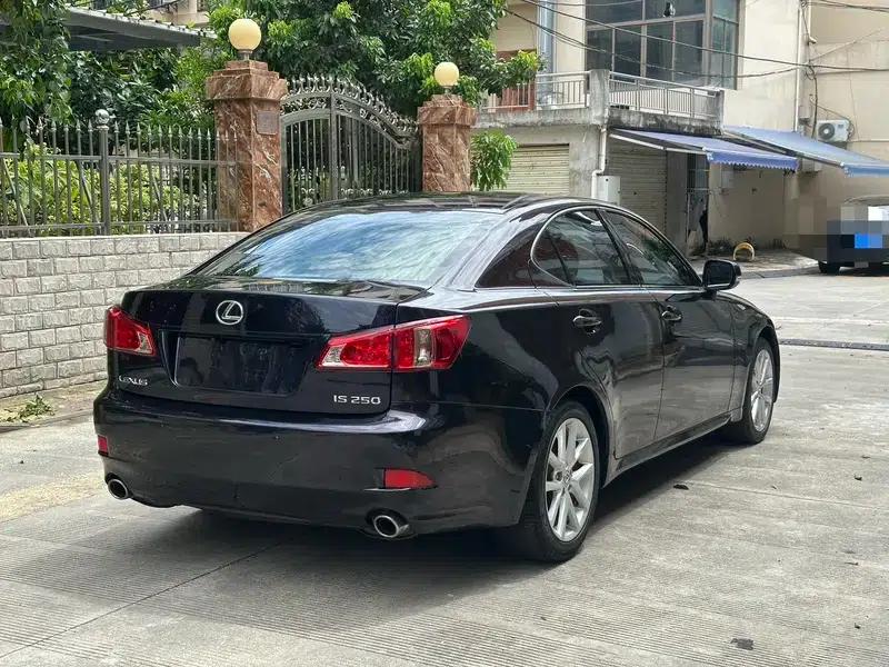 Lexus IS 2011 250 Sport Edition — миниатюра 6