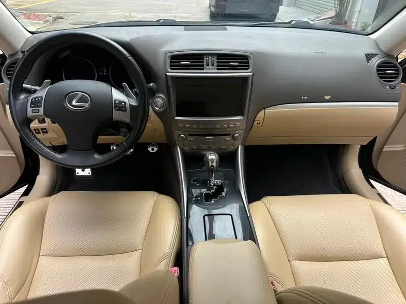 Lexus IS 2011 250 Sport Edition — миниатюра 7
