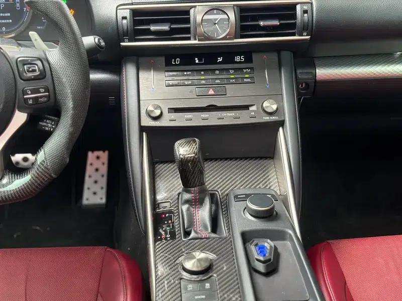 Lexus IS 2017 300 F SPORT Edition — миниатюра 15