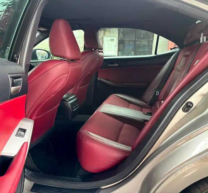Lexus IS 2017 300 F SPORT Edition — миниатюра 18