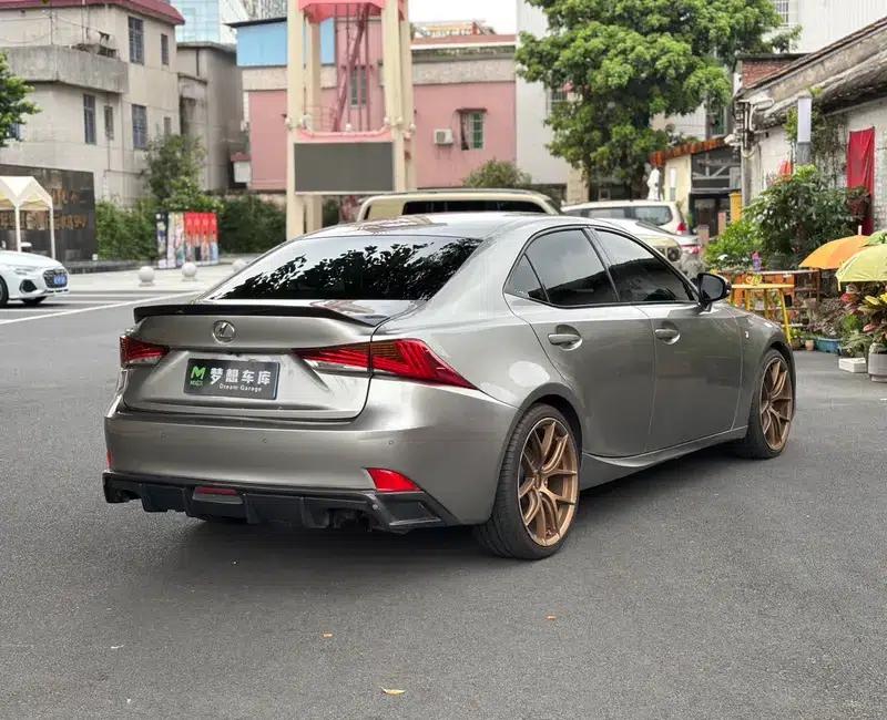 Lexus IS 2017 300 F SPORT Edition — миниатюра 6
