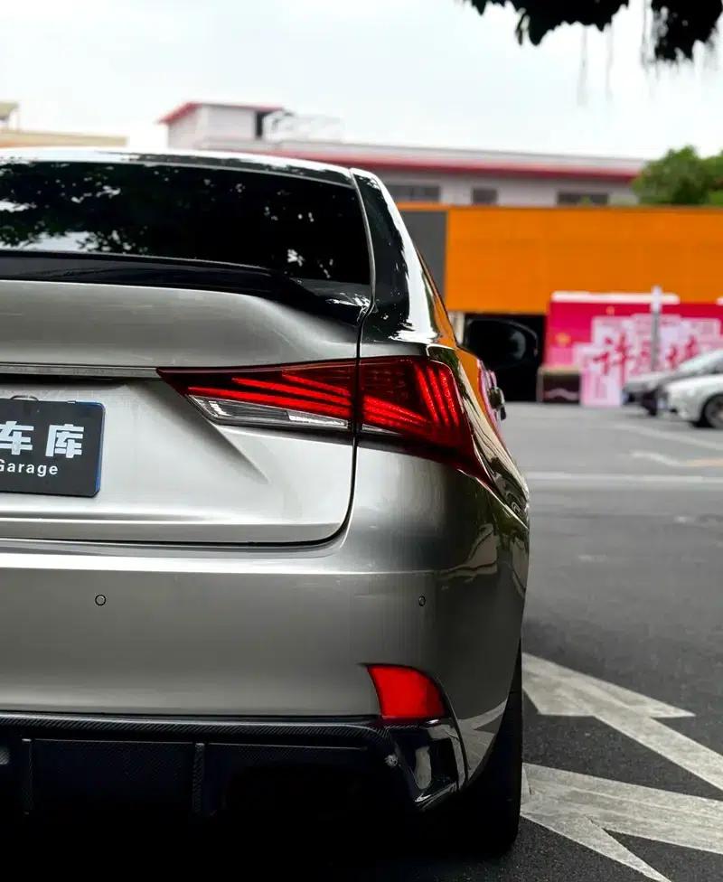 Lexus IS 2017 300 F SPORT Edition — миниатюра 9