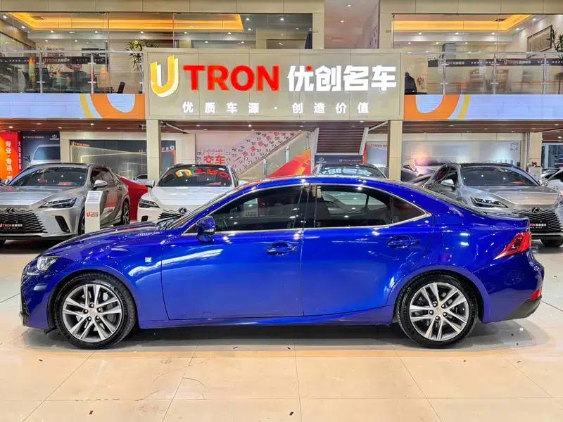 Lexus IS 2017 300 F SPORT Edition — миниатюра 3