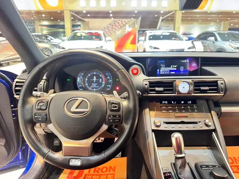 Lexus IS 2017 300 F SPORT Edition — миниатюра 22