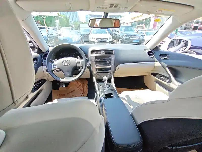 Lexus IS 2011 250 Sport Edition — миниатюра 10