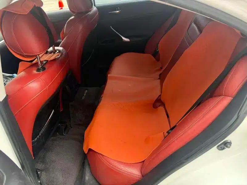 Lexus IS 2011 250 Sport Edition — миниатюра 9