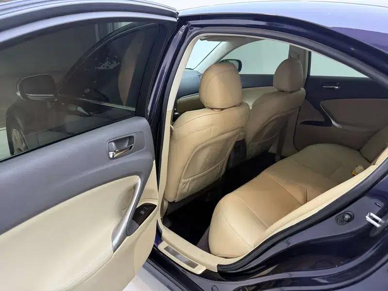Lexus IS 2011 250 Sport Edition — миниатюра 19