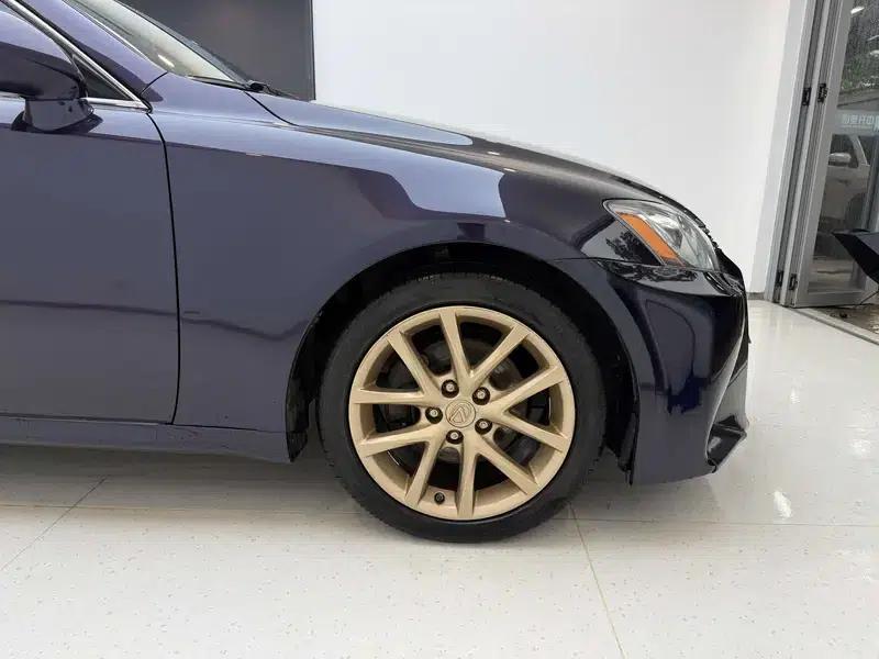 Lexus IS 2011 250 Sport Edition — миниатюра 10