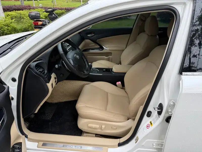 Lexus IS 2006 300 — миниатюра 7