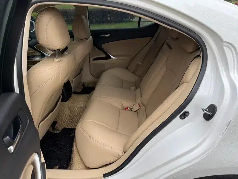 Lexus IS 2006 300 — миниатюра 9