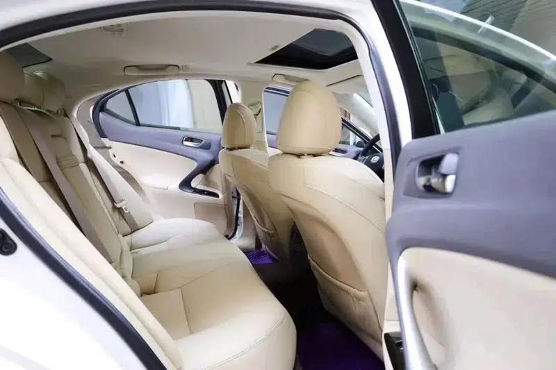Lexus IS 2011 250 Sport Edition — миниатюра 9