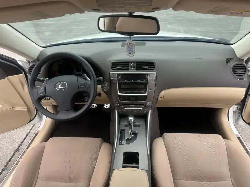 Lexus IS 2009 300 — миниатюра 12
