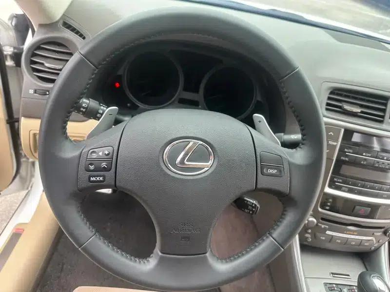 Lexus IS 2009 300 — миниатюра 14