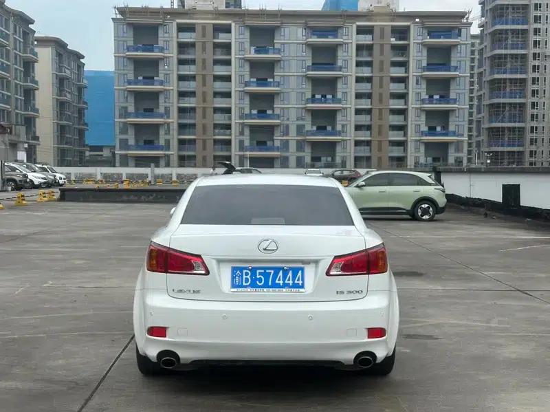 Lexus IS 2009 300 — миниатюра 4