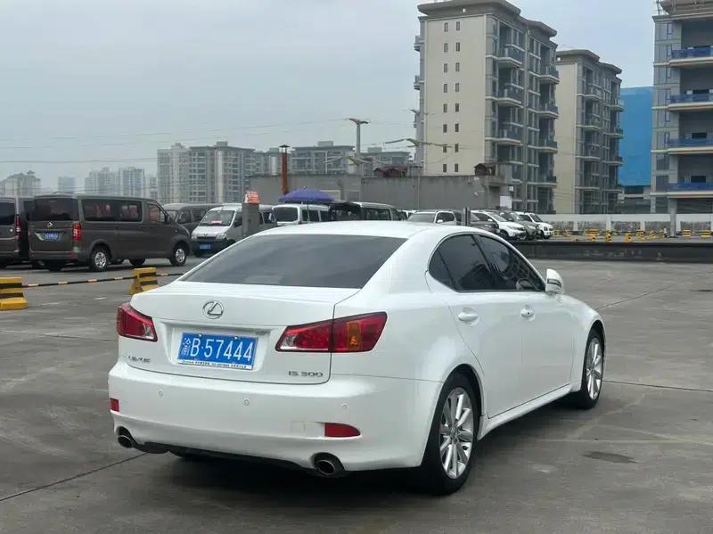 Lexus IS 2009 300 — миниатюра 5