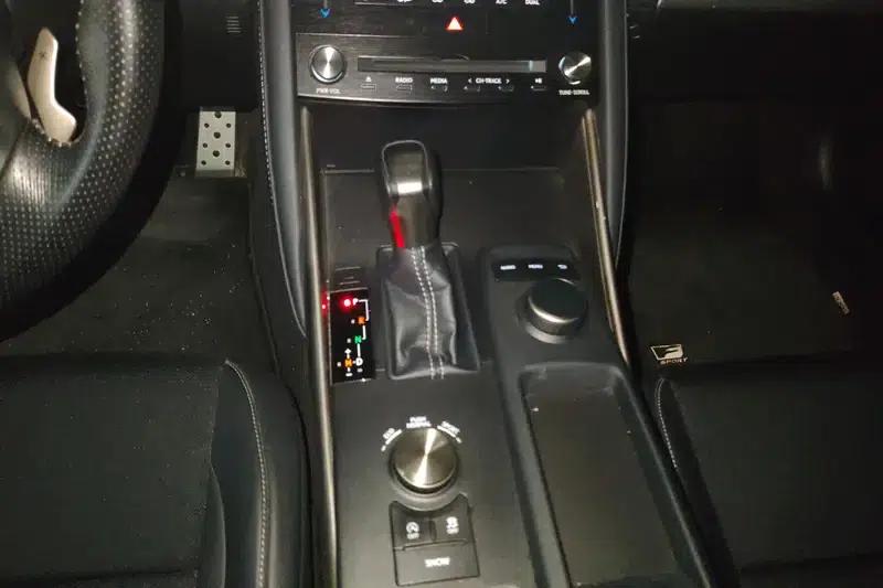 Lexus IS 2017 300 F SPORT Edition — миниатюра 15