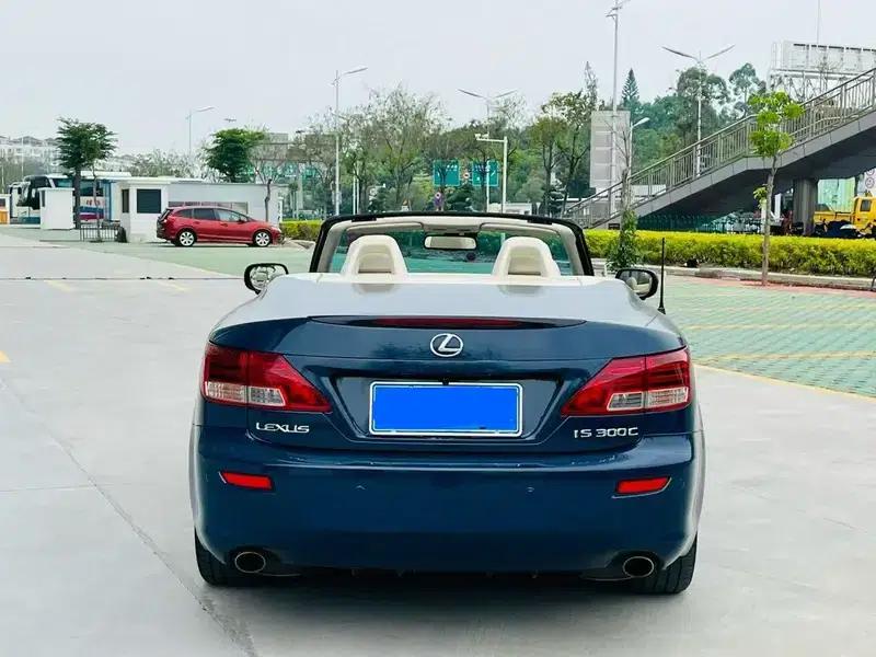 Lexus IS 2009 300C — миниатюра 5