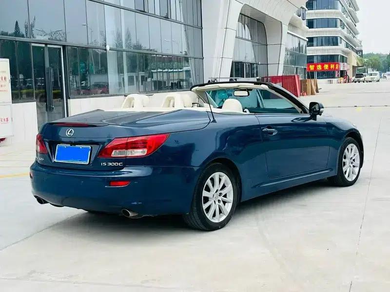 Lexus IS 2009 300C — миниатюра 6