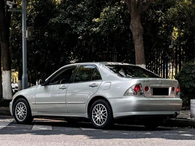 Lexus IS 2004 — миниатюра 3