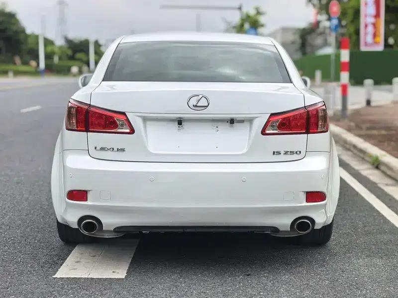 Lexus IS 2011 250 Sport Edition — миниатюра 5