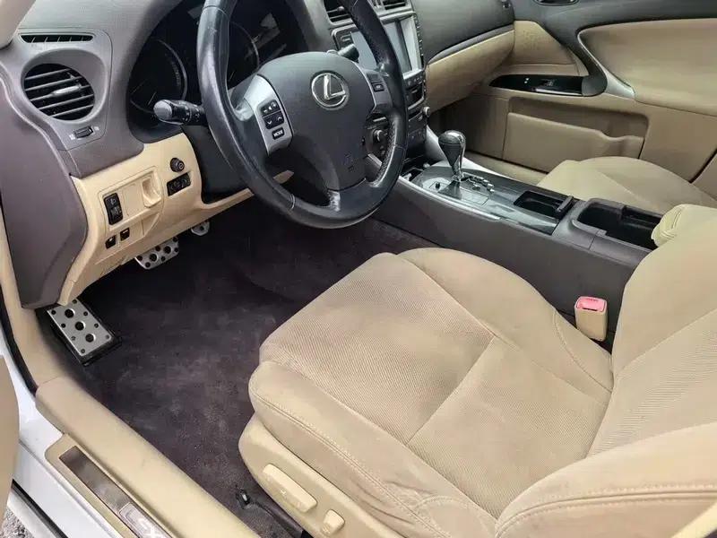 Lexus IS 2011 250 Sport Edition — миниатюра 8