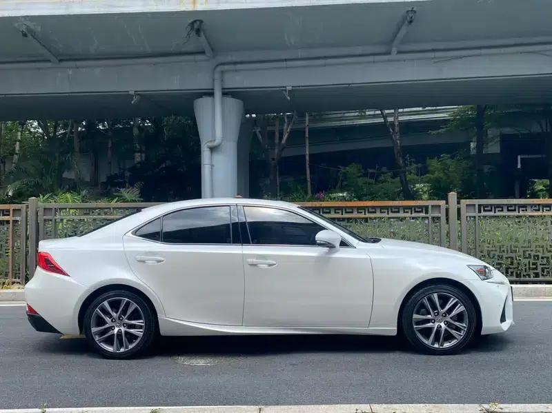 Lexus IS 2017 300 Leading Edition — миниатюра 7