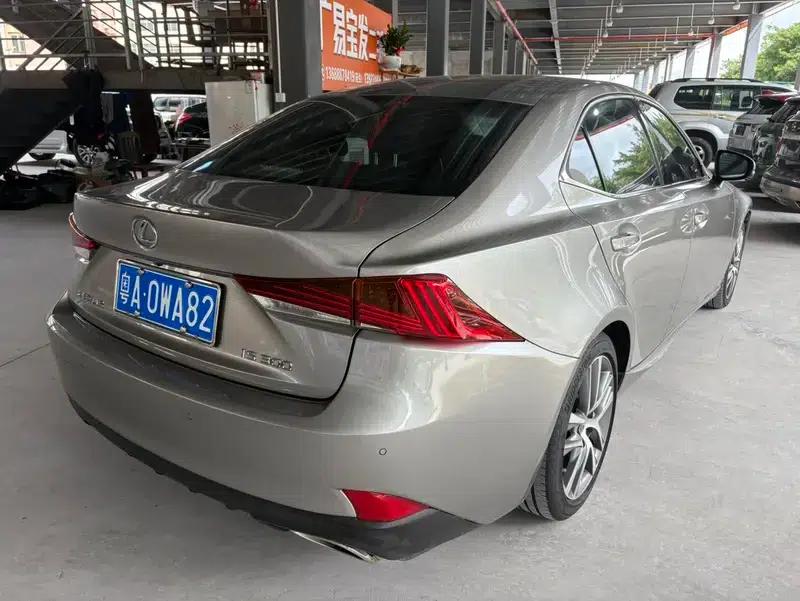 Lexus IS 2017 300 Leading Edition — миниатюра 6