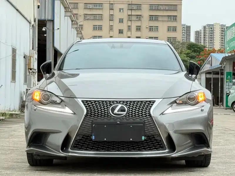 Lexus IS 2015 200t F SPORT — миниатюра 2