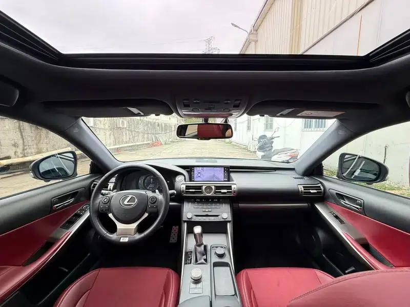 Lexus IS 2015 200t F SPORT — миниатюра 12