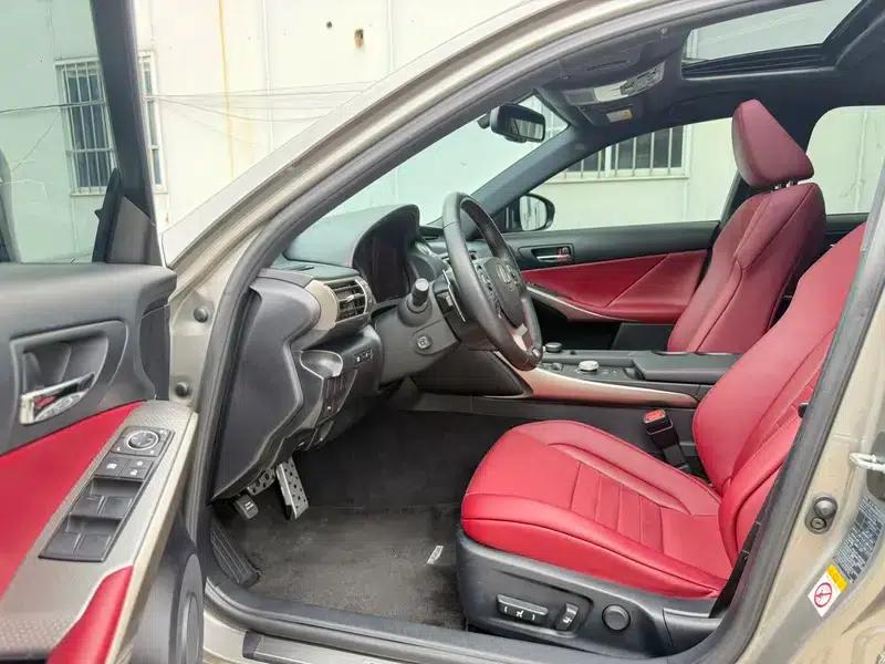 Lexus IS 2015 200t F SPORT — миниатюра 16