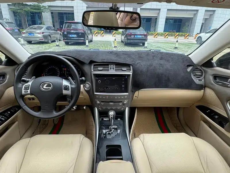 Lexus IS 2011 250 Sport Edition — миниатюра 7