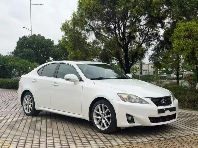 Lexus IS 2011 250 Sport Edition — миниатюра 3
