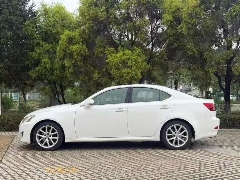 Lexus IS 2011 250 Sport Edition — миниатюра 4