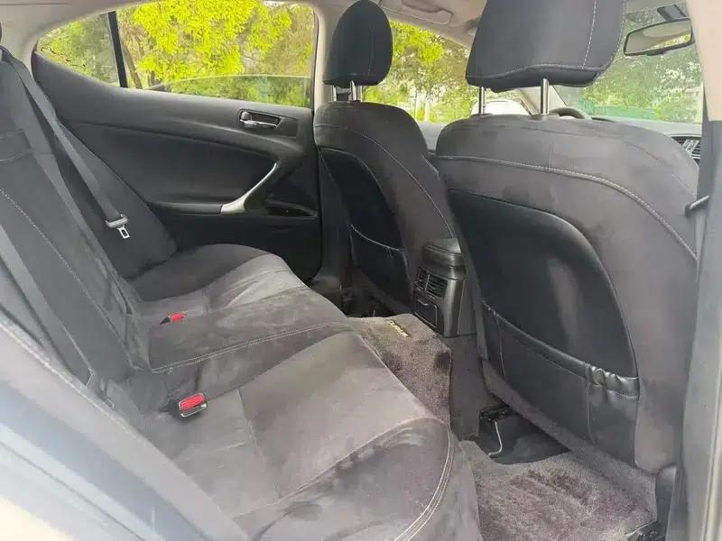 Lexus IS 2011 250 Sport Edition — миниатюра 10