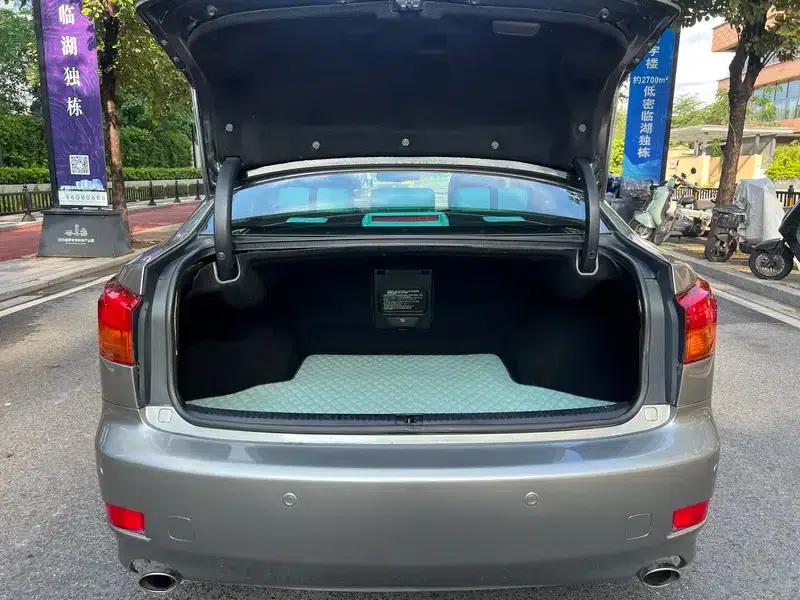 Lexus IS 2008 300 Luxury Edition — миниатюра 30
