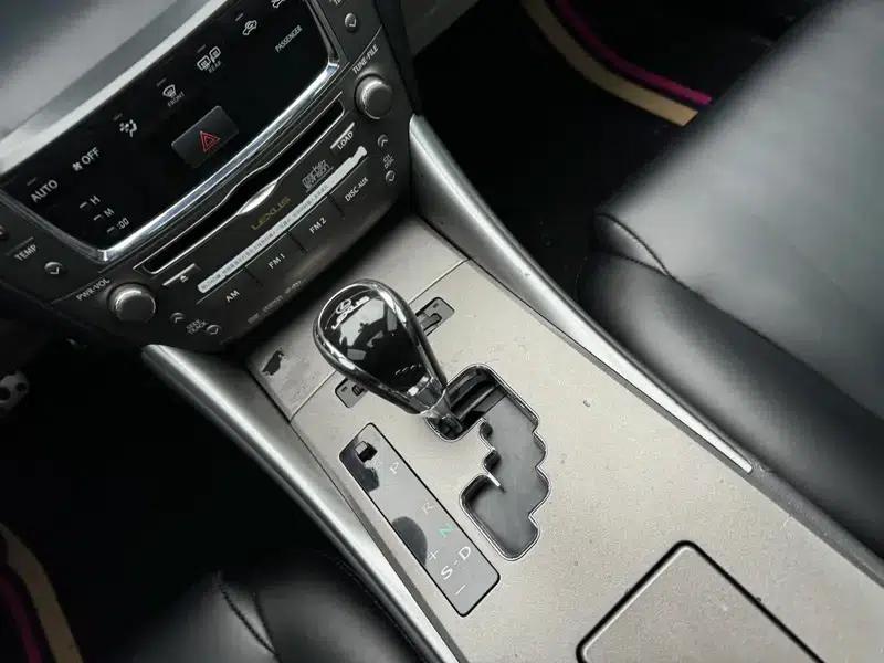 Lexus IS 2009 300 — миниатюра 15