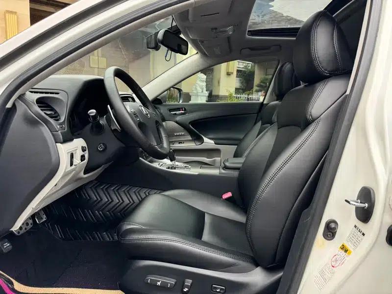 Lexus IS 2009 300 — миниатюра 16