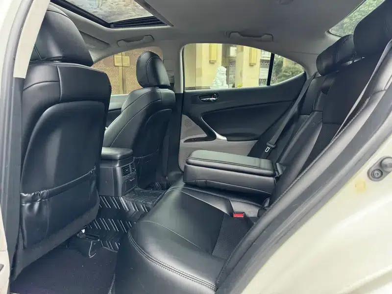 Lexus IS 2009 300 — миниатюра 18