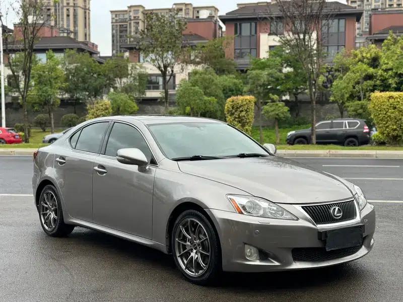 Lexus IS 2009 300 — миниатюра 3