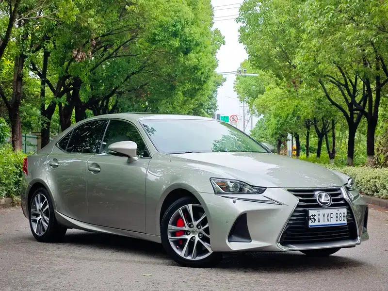 Lexus IS 2017 300 Leading Edition — миниатюра 3
