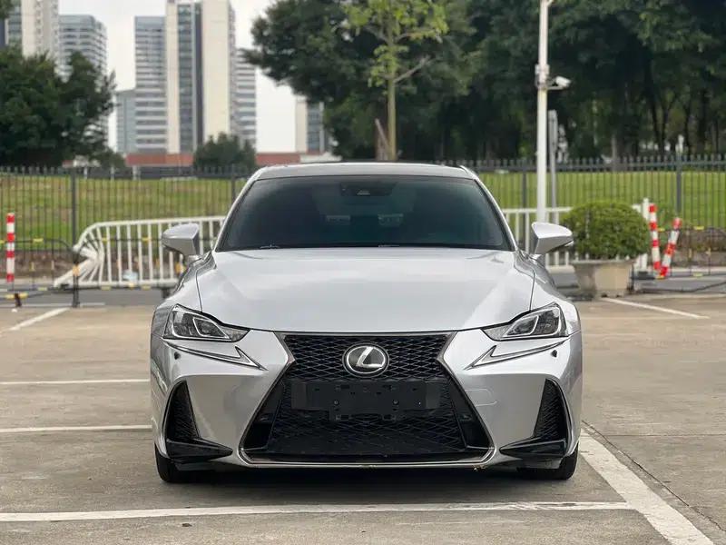 Lexus IS 2017 300 F SPORT Edition — миниатюра 2