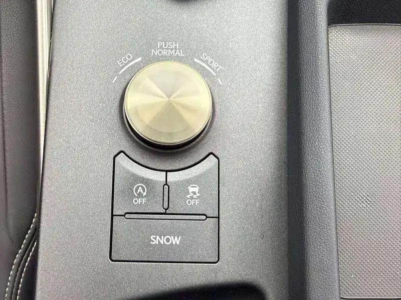 Lexus IS 2017 300 Leading Edition — миниатюра 4
