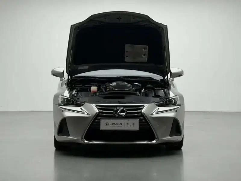 Lexus IS 2017 300 Leading Edition — миниатюра 9