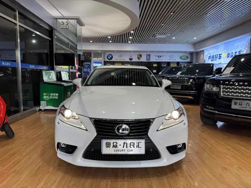 Lexus IS 2015 200t Leading Edition — миниатюра 2