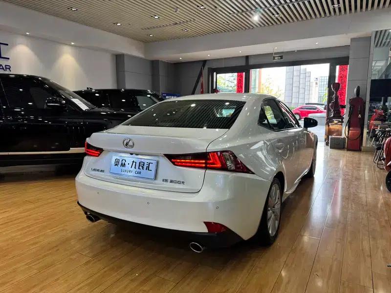 Lexus IS 2015 200t Leading Edition — миниатюра 6