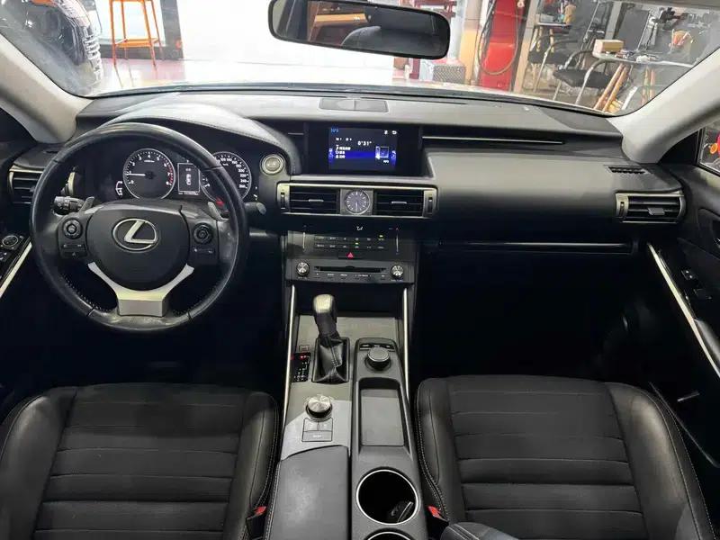 Lexus IS 2015 200t Leading Edition — миниатюра 8