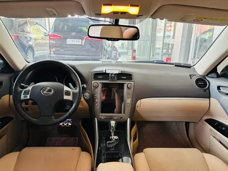 Lexus IS 2011 250 Sport Edition — миниатюра 11