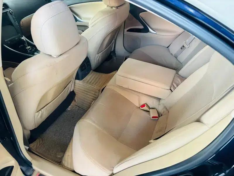 Lexus IS 2011 250 Sport Edition — миниатюра 17