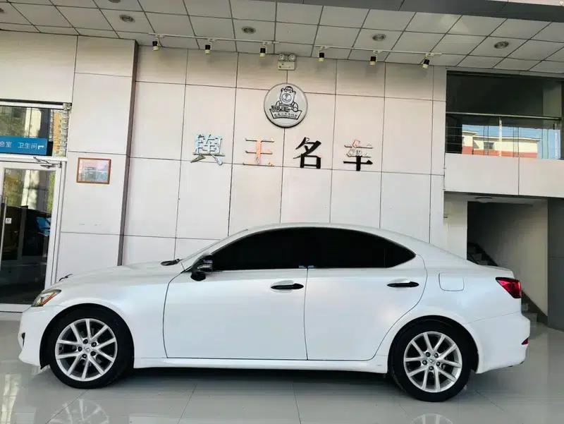 Lexus IS 2011 250 Sport Edition — миниатюра 3